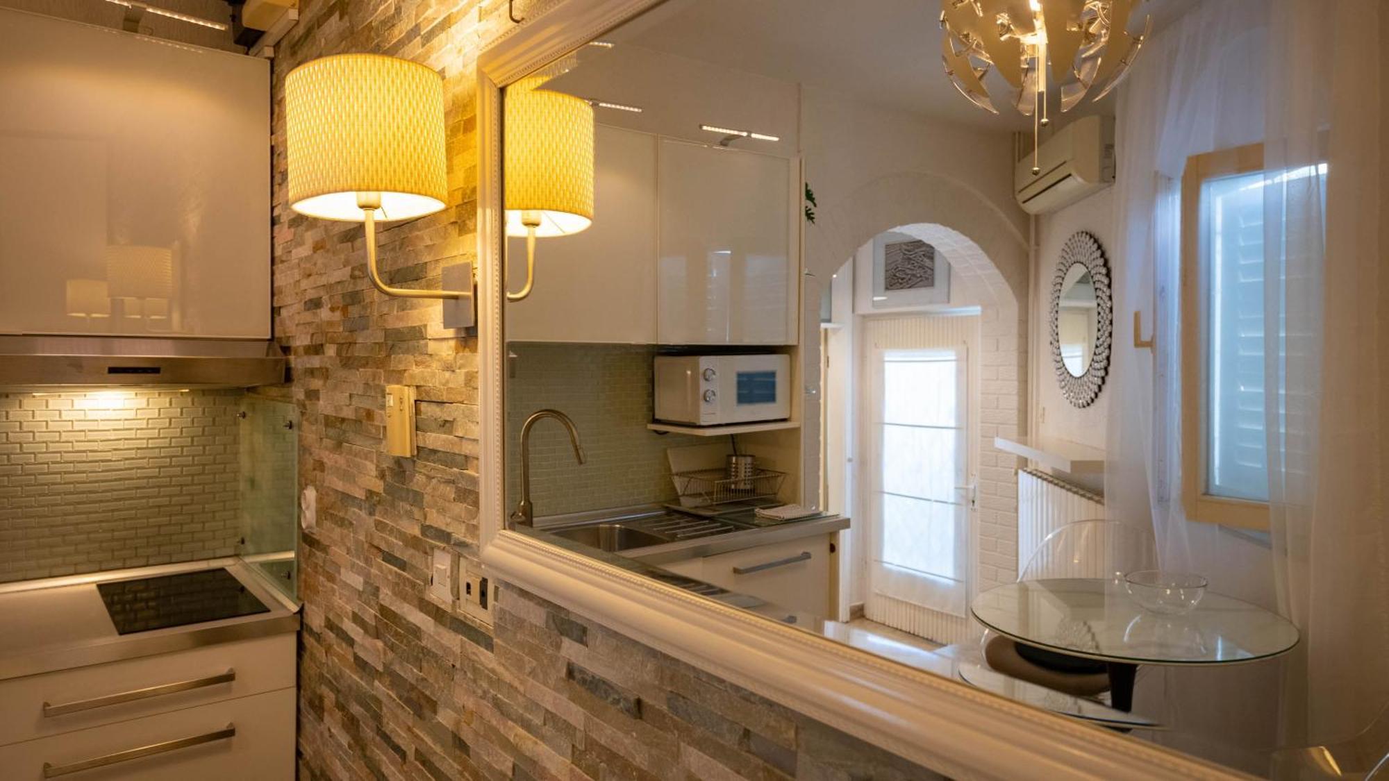 Family Friendly Apartments With A Swimming Pool Lovran, Opatija - 14178 Oda fotoğraf