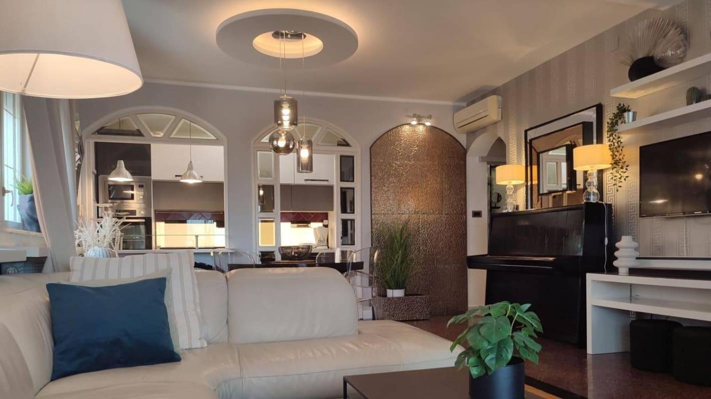 Family Friendly Apartments With A Swimming Pool Lovran, Opatija - 14178 Oda fotoğraf